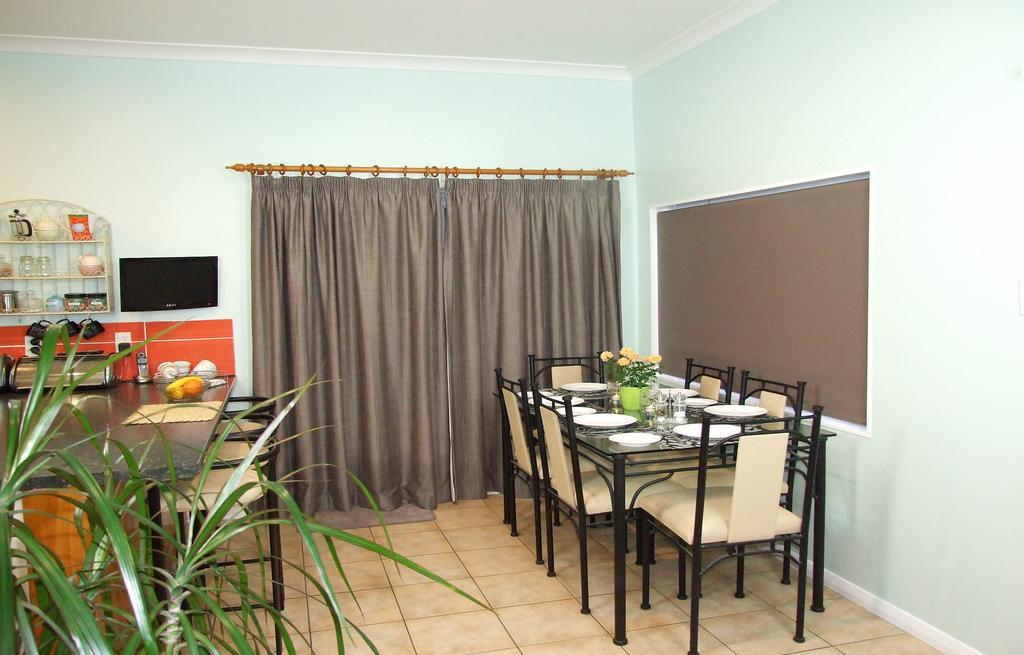Wellesbourne Homestay B&B Palmerston North Exterior foto